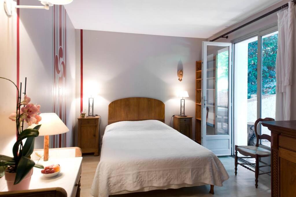 Hotel Le Cèdre Bleu Ciboure Esterno foto